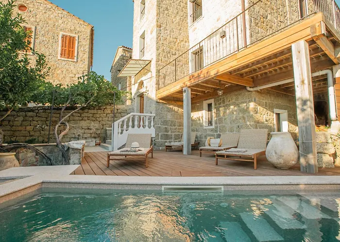 Villa Torra Di L Alba